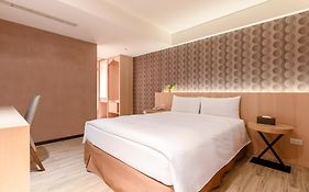 Regal Executive Suites Hotel Taipei